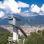 Hidden Gem in Central Innsbruck with free Parking